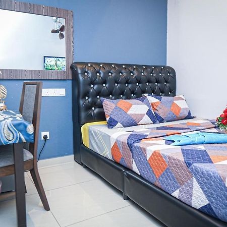 Ghazrins Desaru Hotel Pengerang Luaran gambar