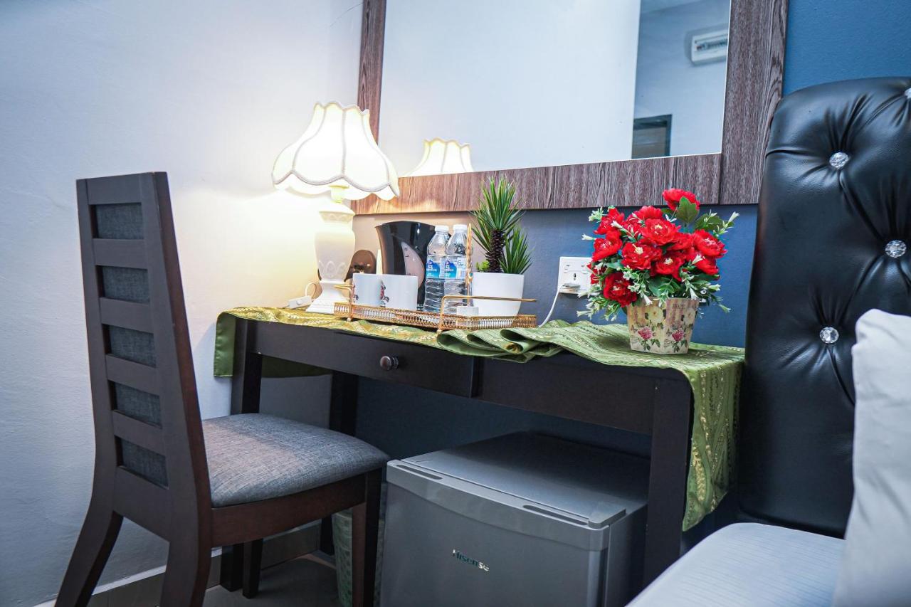 Ghazrins Desaru Hotel Pengerang Luaran gambar