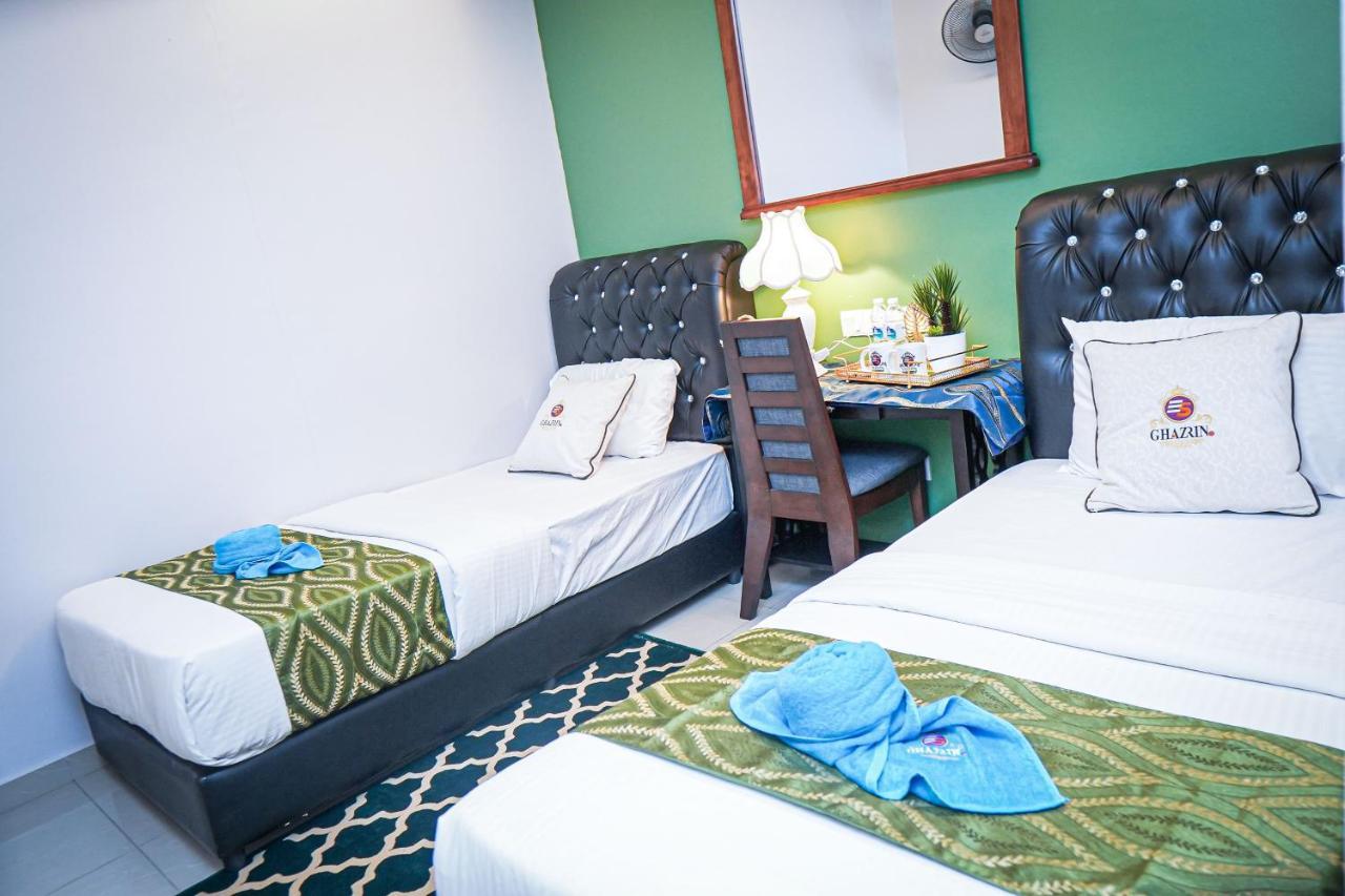 Ghazrins Desaru Hotel Pengerang Luaran gambar