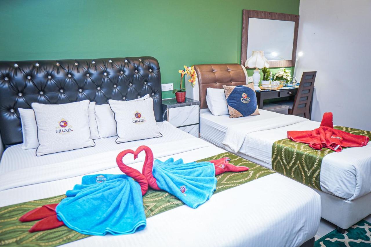 Ghazrins Desaru Hotel Pengerang Luaran gambar