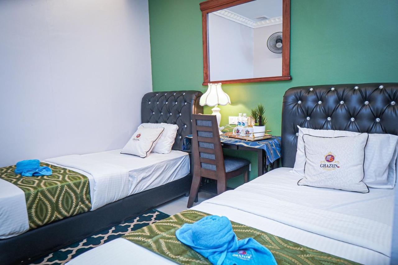 Ghazrins Desaru Hotel Pengerang Luaran gambar