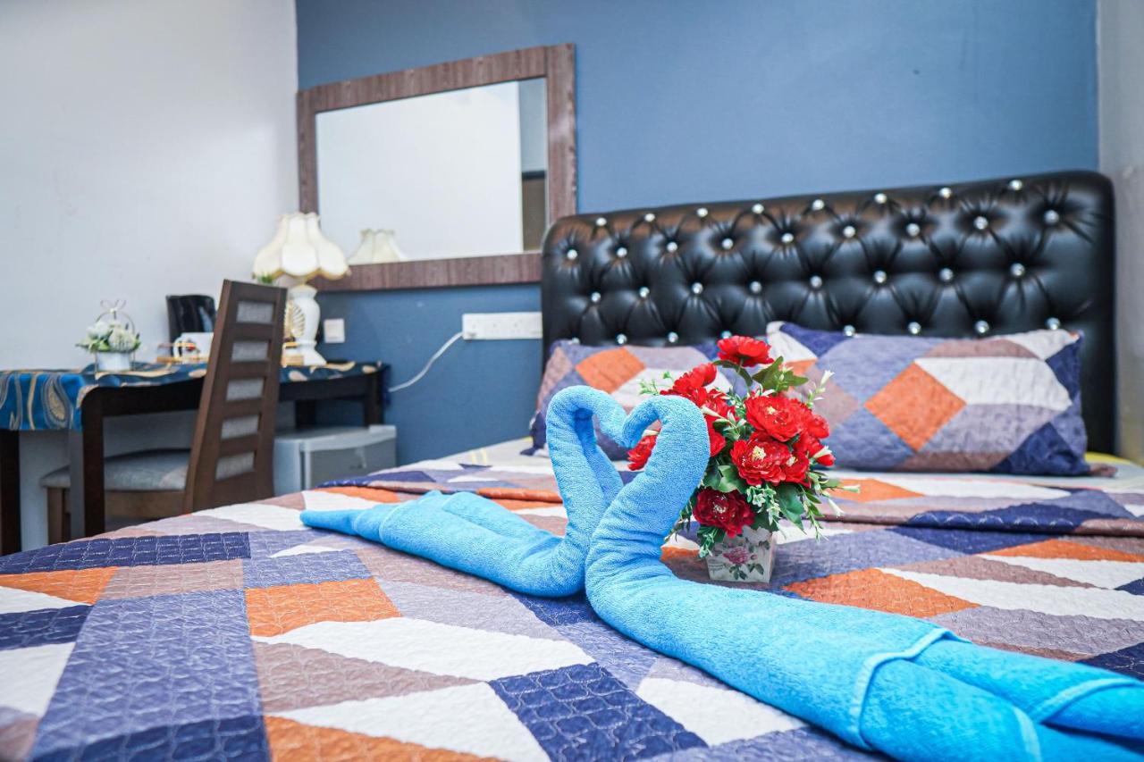 Ghazrins Desaru Hotel Pengerang Luaran gambar