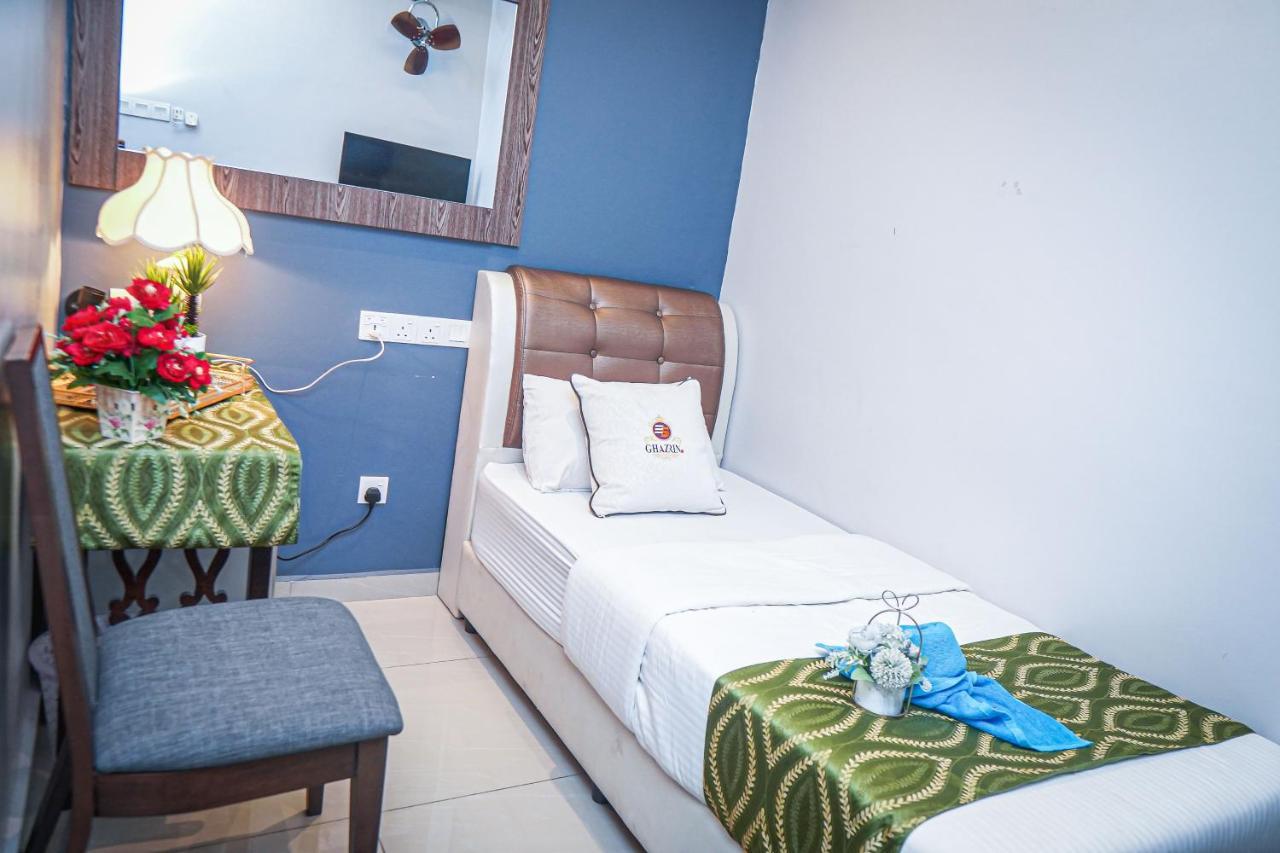 Ghazrins Desaru Hotel Pengerang Luaran gambar