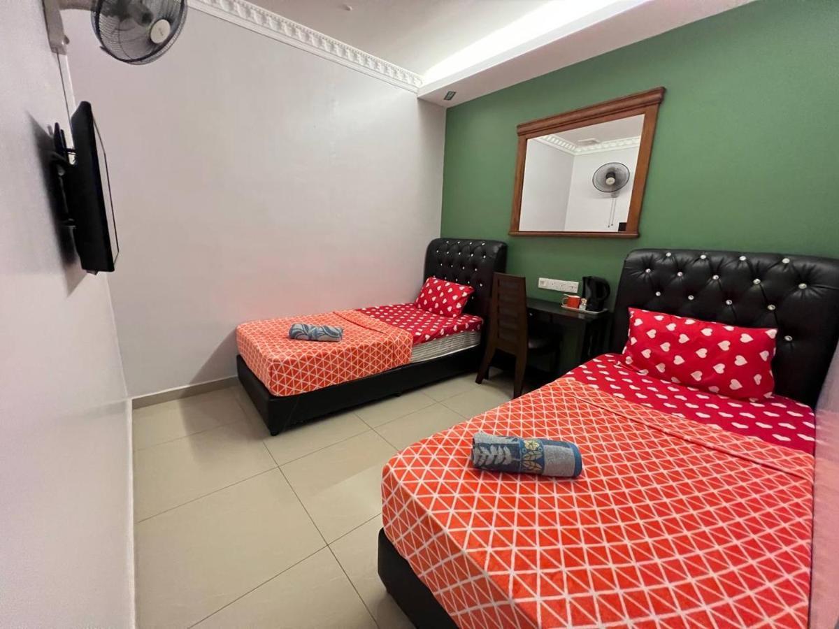 Ghazrins Desaru Hotel Pengerang Luaran gambar