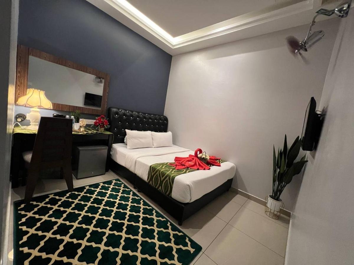 Ghazrins Desaru Hotel Pengerang Luaran gambar